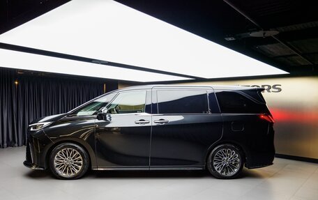 Lexus LM, 2025 год, 19 600 000 рублей, 6 фотография