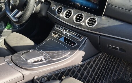 Mercedes-Benz E-Класс, 2021 год, 5 850 000 рублей, 7 фотография