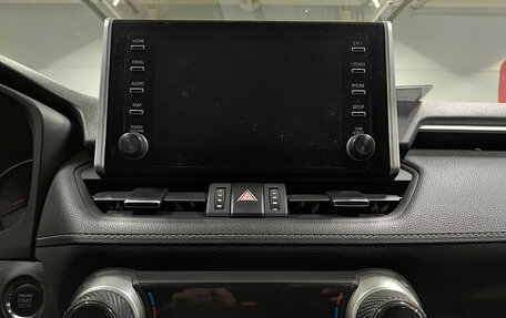 Toyota RAV4, 2019 год, 2 920 000 рублей, 15 фотография