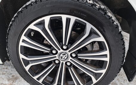 Toyota Corolla, 2021 год, 2 000 000 рублей, 9 фотография