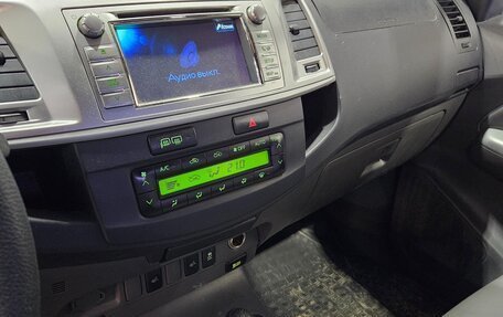 Toyota Hilux VII, 2012 год, 2 600 000 рублей, 10 фотография