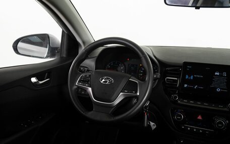 Hyundai Solaris II рестайлинг, 2021 год, 1 645 000 рублей, 15 фотография