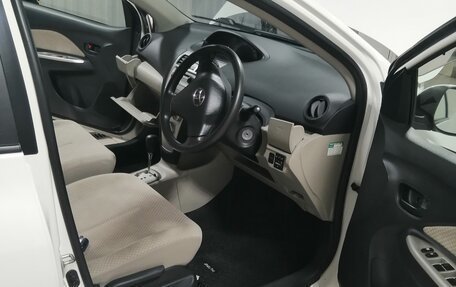 Toyota Belta, 2006 год, 755 000 рублей, 9 фотография