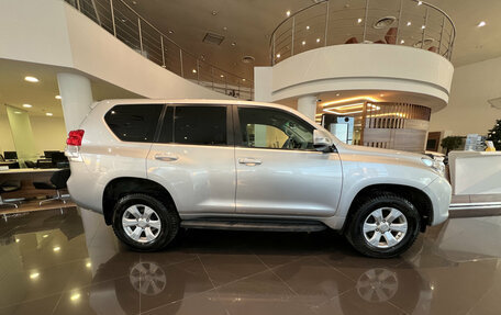 Toyota Land Cruiser Prado 150 рестайлинг 2, 2011 год, 2 590 000 рублей, 4 фотография
