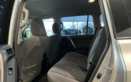 Toyota Land Cruiser Prado 150 рестайлинг 2, 2011 год, 2 590 000 рублей, 12 фотография