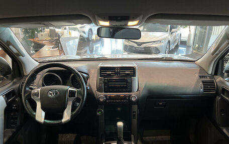 Toyota Land Cruiser Prado 150 рестайлинг 2, 2011 год, 2 590 000 рублей, 14 фотография