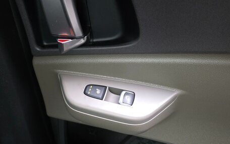 KIA Carnival, 2023 год, 16 фотография