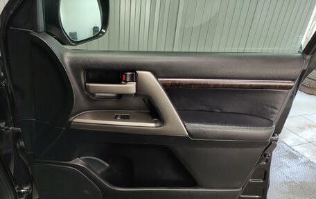 Toyota Land Cruiser 200, 2011 год, 2 980 000 рублей, 16 фотография