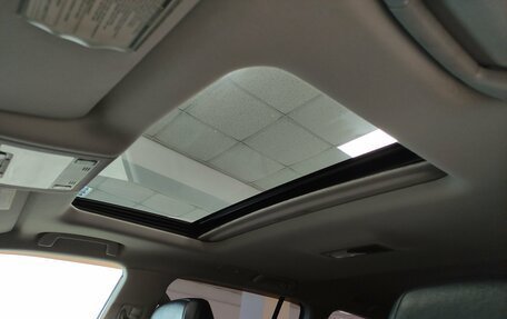 Toyota Land Cruiser 200, 2011 год, 2 980 000 рублей, 19 фотография
