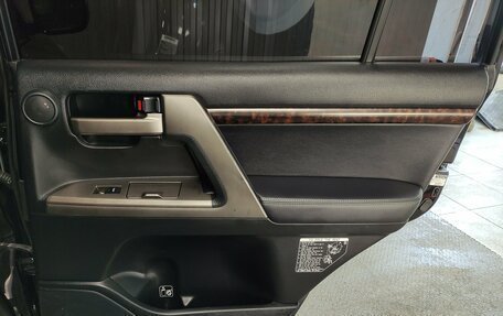 Toyota Land Cruiser 200, 2011 год, 2 980 000 рублей, 17 фотография