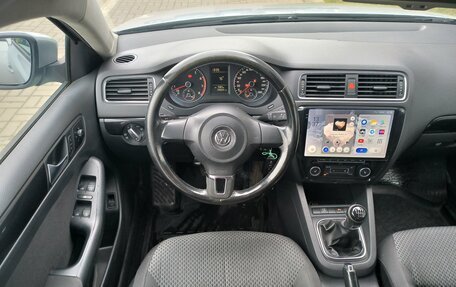 Volkswagen Jetta VI, 2012 год, 870 000 рублей, 3 фотография