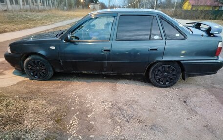 Daewoo Nexia I рестайлинг, 2004 год, 105 000 рублей, 4 фотография