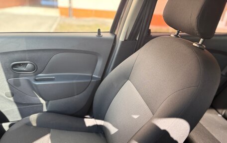 Renault Logan II, 2015 год, 690 000 рублей, 12 фотография