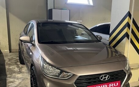 Hyundai Solaris II рестайлинг, 2019 год, 1 420 000 рублей, 5 фотография