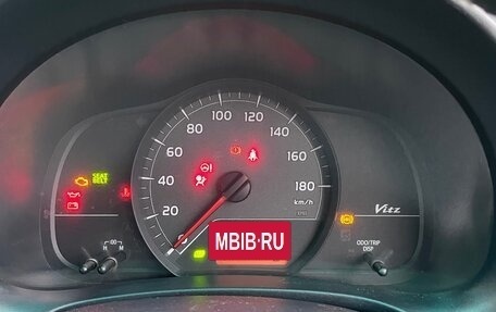 Toyota Vitz, 2011 год, 750 000 рублей, 9 фотография