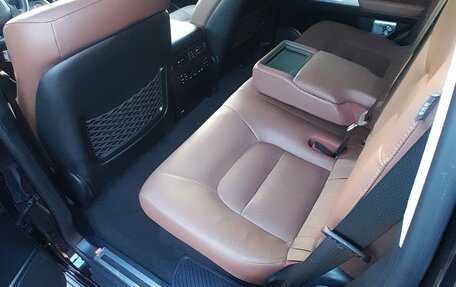 Toyota Land Cruiser 200, 2020 год, 9 450 000 рублей, 14 фотография