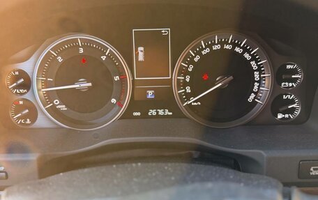 Toyota Land Cruiser 200, 2020 год, 9 450 000 рублей, 21 фотография