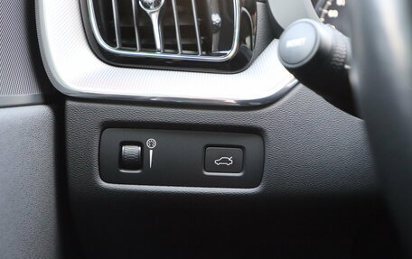 Volvo XC60 II, 2019 год, 3 950 000 рублей, 15 фотография