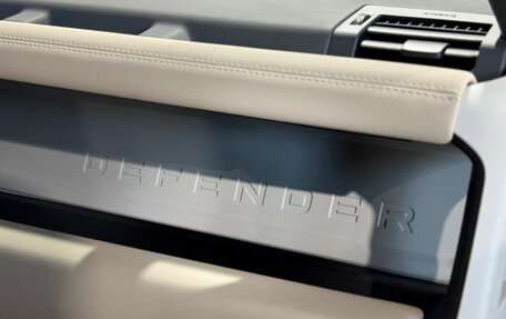 Land Rover Defender II, 2020 год, 4 150 000 рублей, 18 фотография