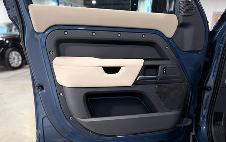 Land Rover Defender II, 2020 год, 4 150 000 рублей, 20 фотография