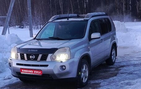 Nissan X-Trail, 2010 год, 880 000 рублей, 1 фотография