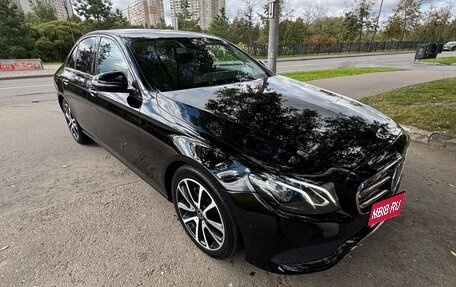 Mercedes-Benz E-Класс, 2019 год, 2 357 000 рублей, 1 фотография
