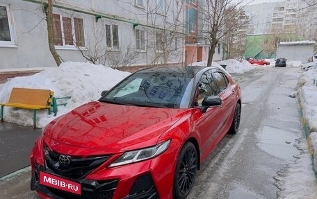 Toyota Camry, 2021 год, 2 798 000 рублей, 1 фотография