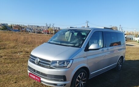 Volkswagen Multivan T6 рестайлинг, 2018 год, 4 100 000 рублей, 1 фотография