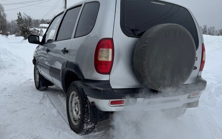 Chevrolet Niva I рестайлинг, 2004 год, 265 000 рублей, 3 фотография