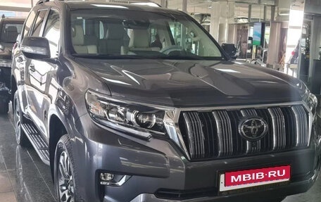 Toyota Land Cruiser, 2022 год, 9 490 000 рублей, 1 фотография