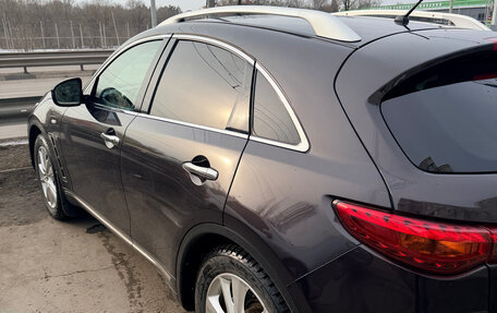 Infiniti QX70, 2015 год, 2 300 000 рублей, 6 фотография