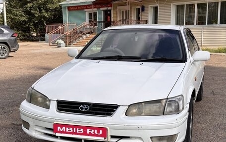 Toyota Camry, 2000 год, 395 000 рублей, 9 фотография