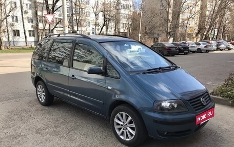 Volkswagen Sharan I рестайлинг, 2002 год, 440 000 рублей, 3 фотография