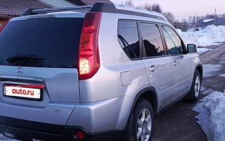 Nissan X-Trail, 2010 год, 880 000 рублей, 2 фотография
