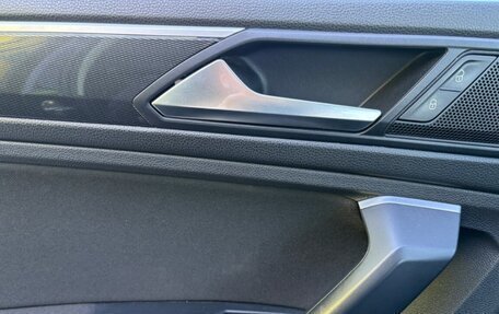 Volkswagen Tiguan II, 2018 год, 2 050 000 рублей, 9 фотография