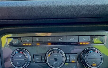 Volkswagen Tiguan II, 2018 год, 2 050 000 рублей, 12 фотография