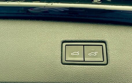 Volkswagen Tiguan II, 2018 год, 2 050 000 рублей, 19 фотография