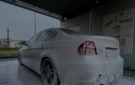 BMW 3 серия, 2011 год, 900 000 рублей, 6 фотография