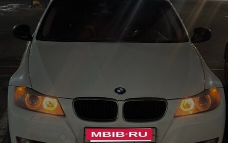 BMW 3 серия, 2011 год, 900 000 рублей, 8 фотография
