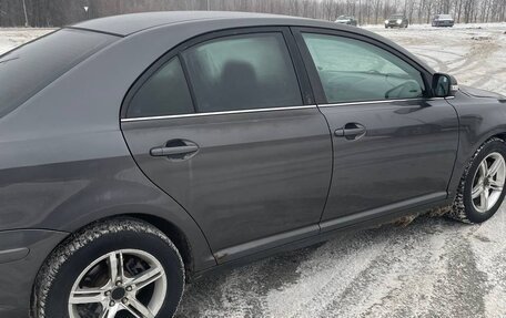 Toyota Avensis III рестайлинг, 2006 год, 380 000 рублей, 8 фотография