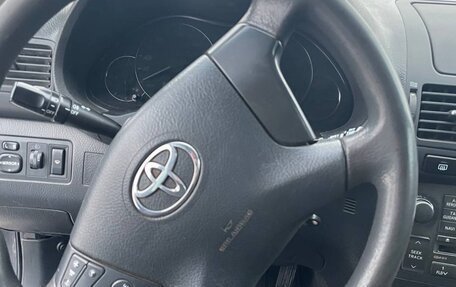 Toyota Avensis III рестайлинг, 2006 год, 380 000 рублей, 20 фотография