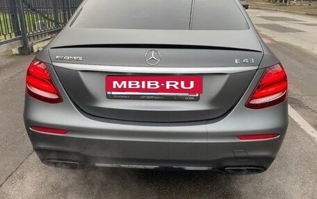 Mercedes-Benz E-Класс AMG, 2017 год, 3 900 000 рублей, 5 фотография