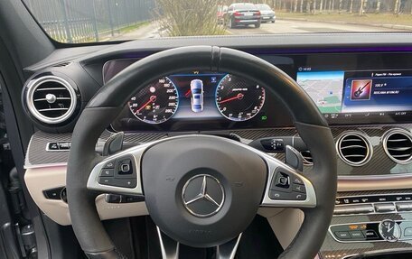 Mercedes-Benz E-Класс AMG, 2017 год, 3 900 000 рублей, 14 фотография