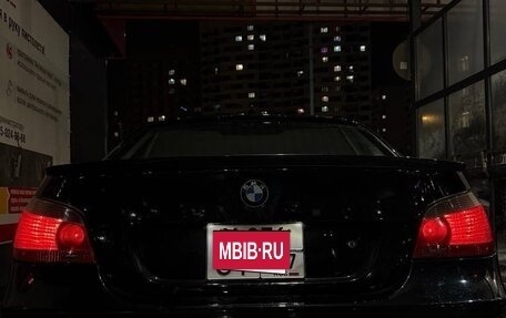 BMW 5 серия, 2004 год, 1 050 000 рублей, 2 фотография
