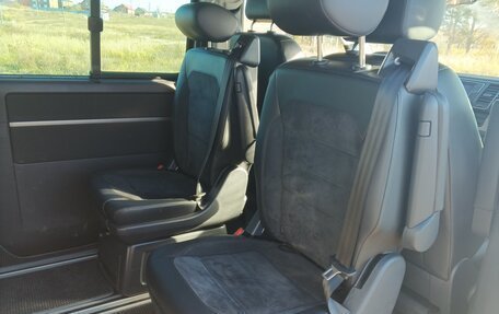 Volkswagen Multivan T6 рестайлинг, 2018 год, 4 100 000 рублей, 10 фотография