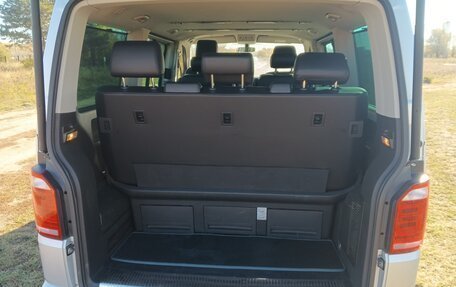 Volkswagen Multivan T6 рестайлинг, 2018 год, 4 100 000 рублей, 7 фотография