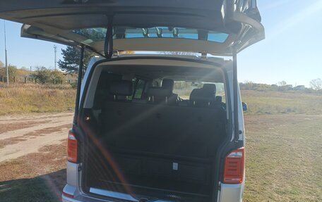 Volkswagen Multivan T6 рестайлинг, 2018 год, 4 100 000 рублей, 8 фотография