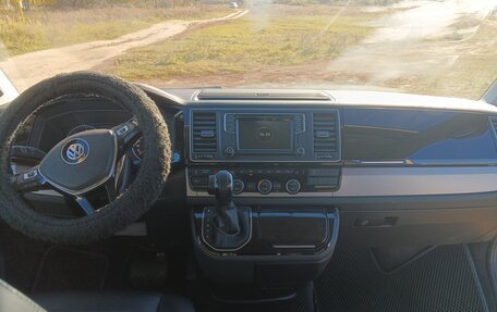 Volkswagen Multivan T6 рестайлинг, 2018 год, 4 100 000 рублей, 21 фотография