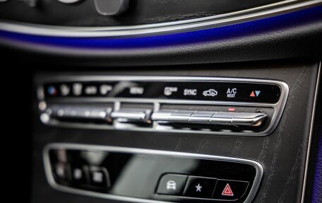 Mercedes-Benz E-Класс, 2022 год, 5 198 000 рублей, 26 фотография