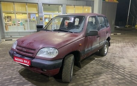 Chevrolet Niva I рестайлинг, 2004 год, 179 000 рублей, 2 фотография
